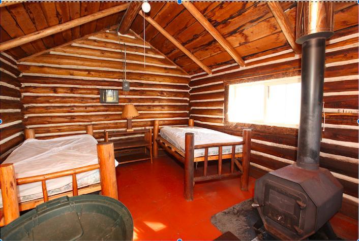 Flying U Ranch Hotel Seventy Mile House Eksteriør billede