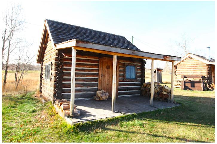 Flying U Ranch Hotel Seventy Mile House Eksteriør billede
